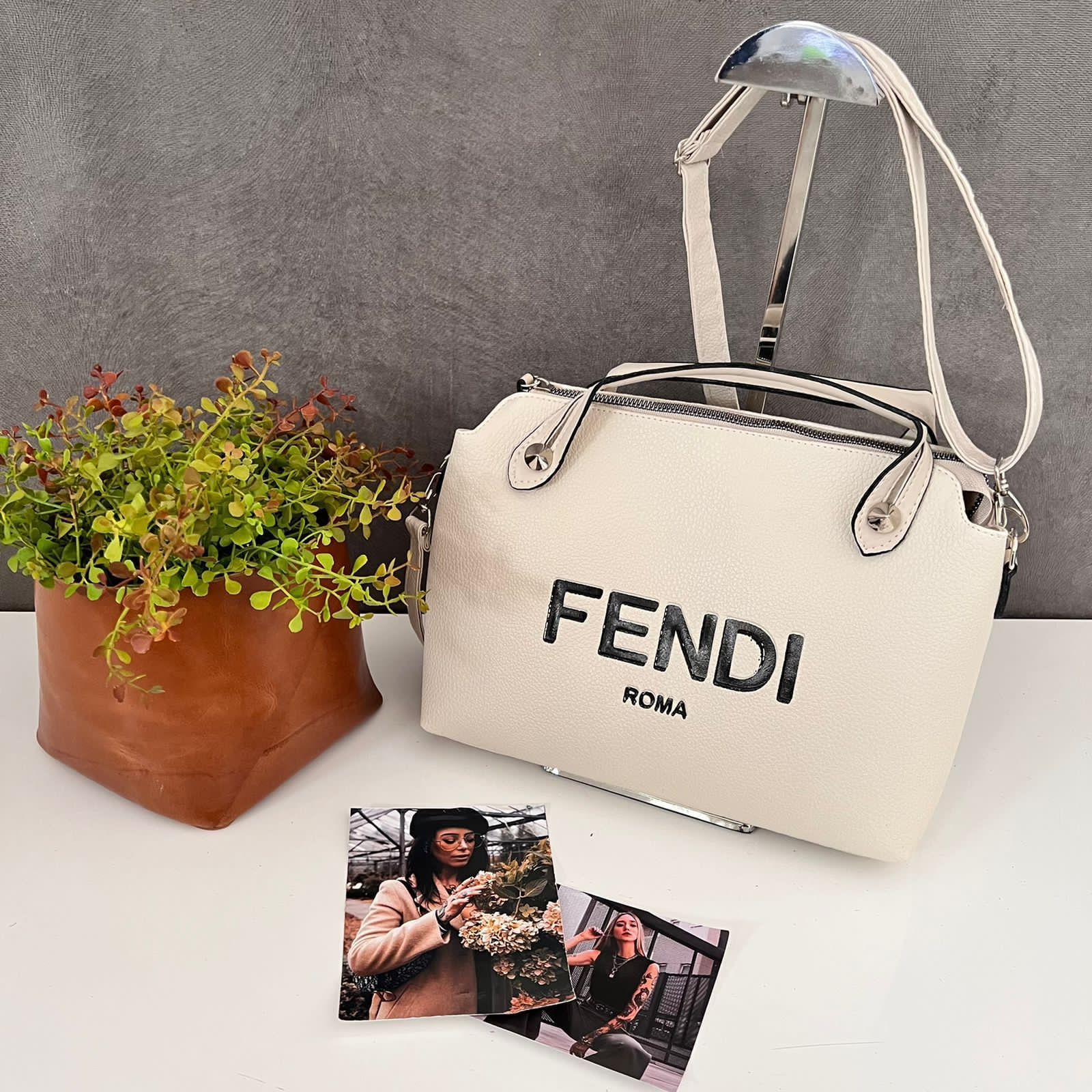 Bolsa Fendi Bege, Preta, Marrom